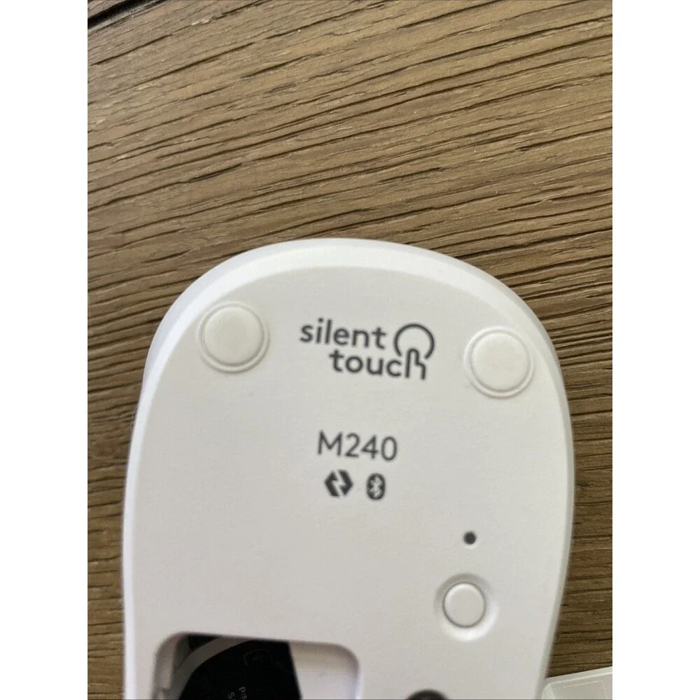 Logitech M240 Silent Wireless Mouse Bluetooth WHITE 910-007116 no dongle